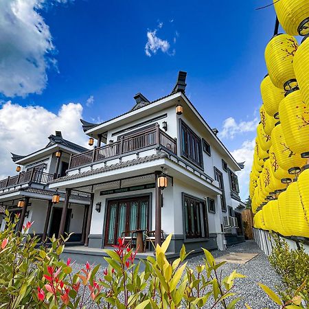 Longlai Kezhan Ban Rak Thai Exterior foto