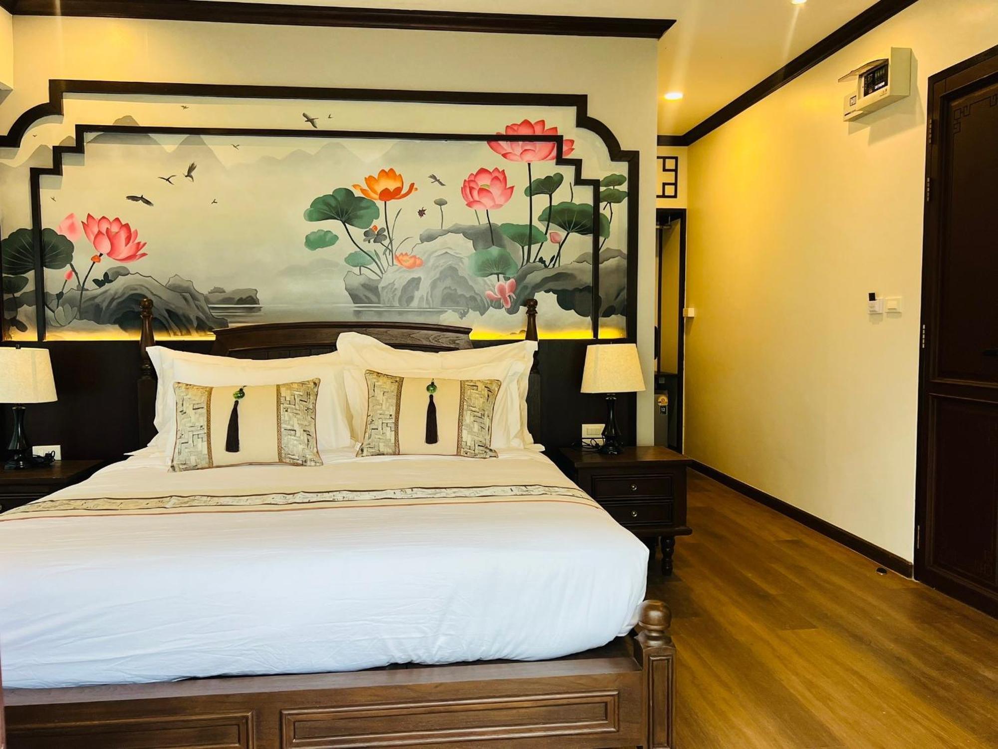 Longlai Kezhan Ban Rak Thai Exterior foto