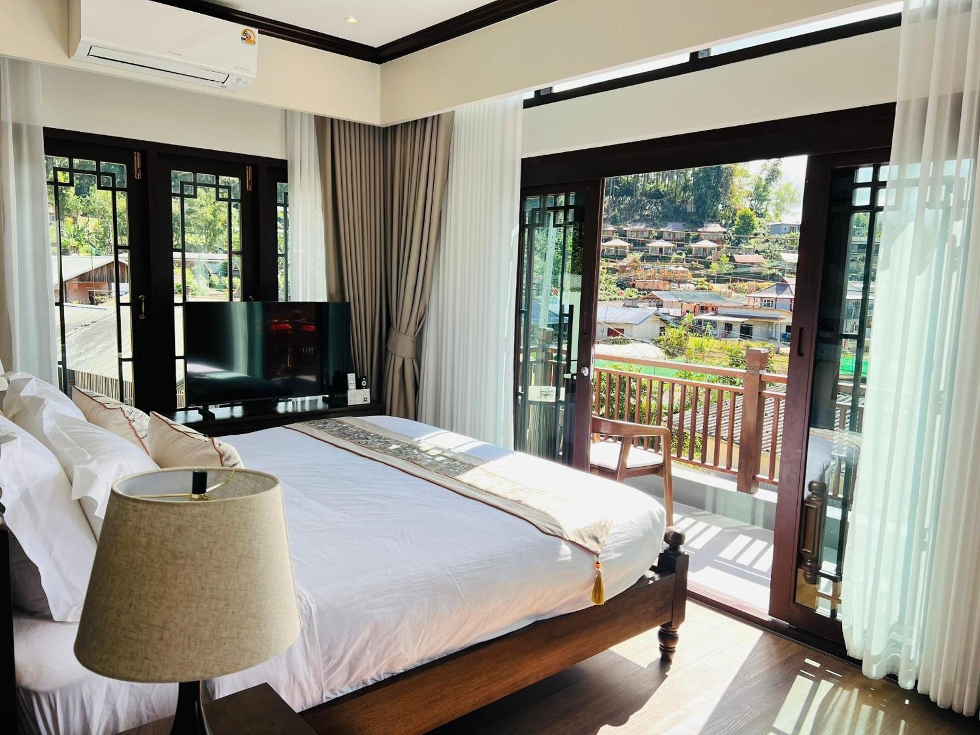 Longlai Kezhan Ban Rak Thai Exterior foto